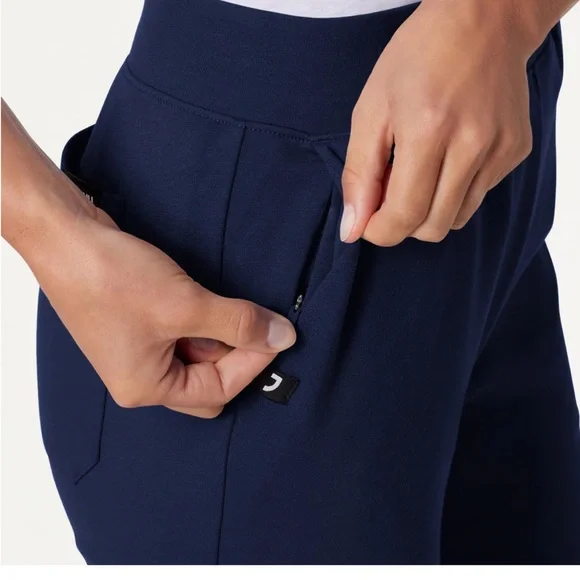 Jaanuu Rubi Slim UltraSOFT Scrub Jogger - Picture 7 of 12